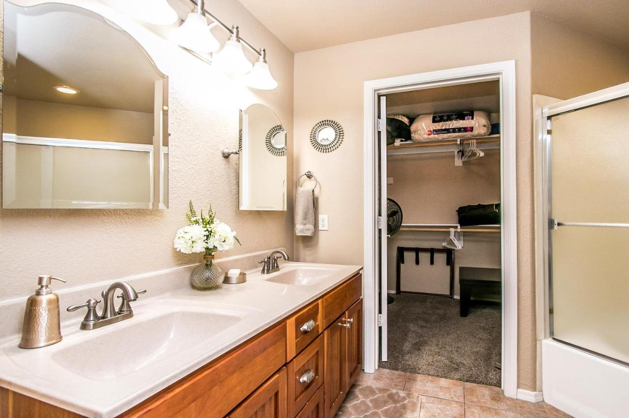 Private Resort Community -- ½ Mile Walk To Hiking & Biking At N. Mtn. Preserve! Phoenix Exterior photo
