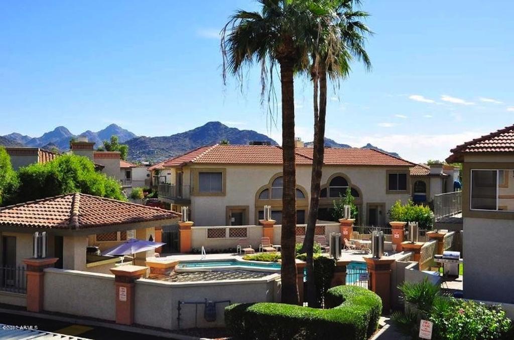 Private Resort Community -- ½ Mile Walk To Hiking & Biking At N. Mtn. Preserve! Phoenix Exterior photo